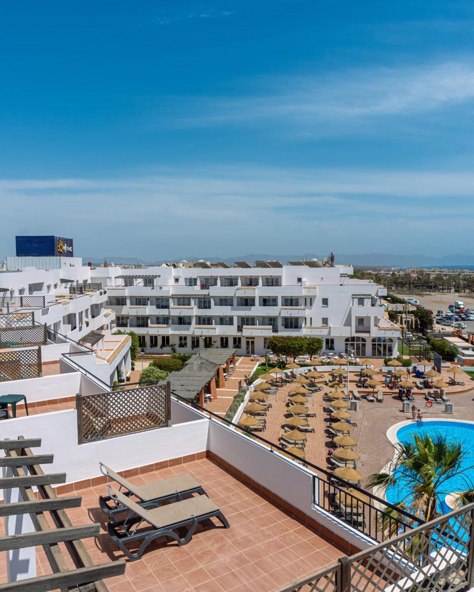 Ohtels Cabogata Hotel Retamar  Bagian luar foto